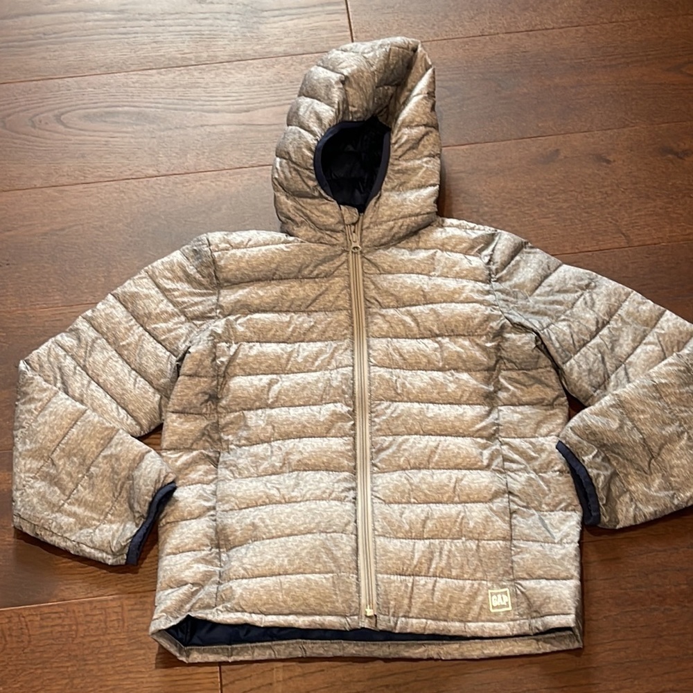 Gap Boys Grey Lightweight Puffer With Navy Trim Size Large